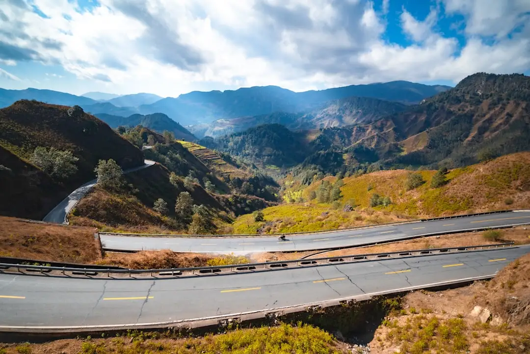 上海影视制作2025年技术趋势：虚拟制片与AI后期融合应用解析